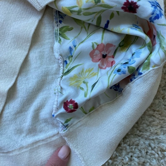 Escada women’s floral silk, feel blouse size extra small top business casual - Picture 7 of 7